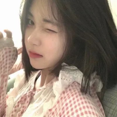 红色